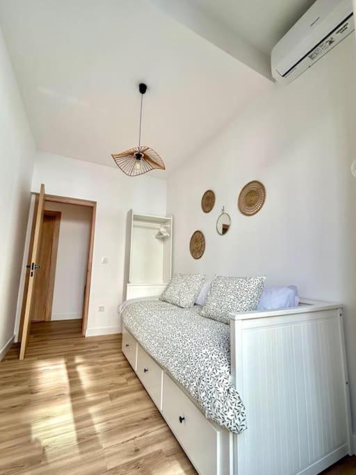 Hispalis Columnas De La Alameda Seville Ngoại thất bức ảnh